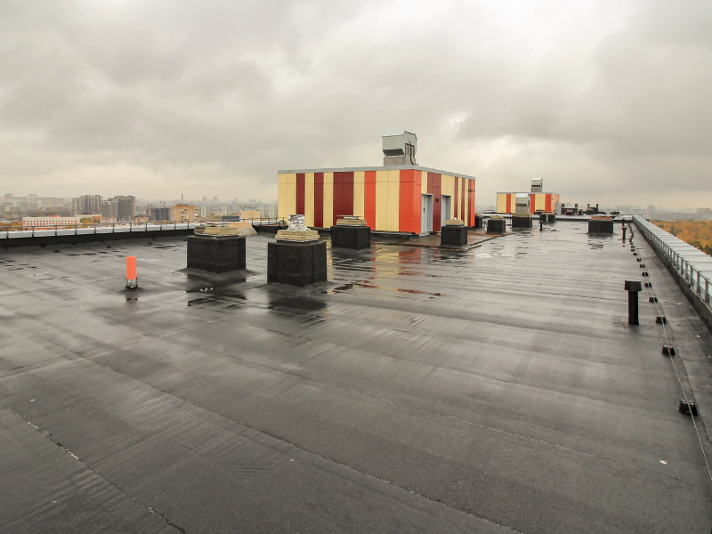 tpo roofing in a commercial property